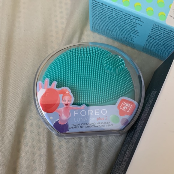 Drunk elephant 3 pc set The littles sold out !!! - Picture 2 of 2